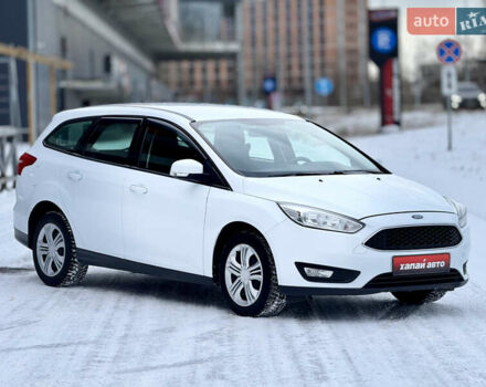 Білий Форд Фокус, об'ємом двигуна 1 л та пробігом 191 тис. км за 7999 $, фото 2 на Automoto.ua
