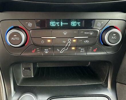 Белый Форд Фокус, объемом двигателя 1.5 л и пробегом 89 тыс. км за 11000 $, фото 33 на Automoto.ua