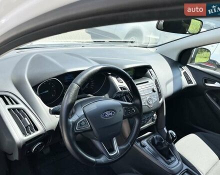 Білий Форд Фокус, об'ємом двигуна 1.6 л та пробігом 156 тис. км за 9700 $, фото 19 на Automoto.ua