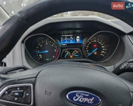 Белый Форд Фокус, объемом двигателя 2 л и пробегом 174 тыс. км за 9500 $, фото 4 на Automoto.ua