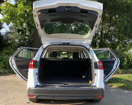 Білий Форд Фокус, об'ємом двигуна 1 л та пробігом 226 тис. км за 7500 $, фото 5 на Automoto.ua