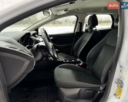 Білий Форд Фокус, об'ємом двигуна 1 л та пробігом 191 тис. км за 7999 $, фото 16 на Automoto.ua