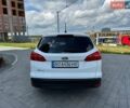 Белый Форд Фокус, объемом двигателя 1.5 л и пробегом 277 тыс. км за 7300 $, фото 9 на Automoto.ua