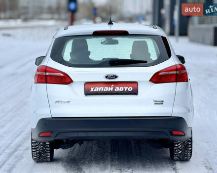 Білий Форд Фокус, об'ємом двигуна 1 л та пробігом 191 тис. км за 7999 $, фото 5 на Automoto.ua