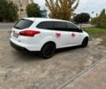 Белый Форд Фокус, объемом двигателя 1 л и пробегом 140 тыс. км за 8000 $, фото 5 на Automoto.ua