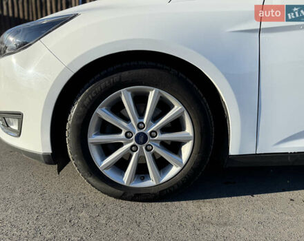 Білий Форд Фокус, об'ємом двигуна 1.5 л та пробігом 121 тис. км за 11700 $, фото 6 на Automoto.ua