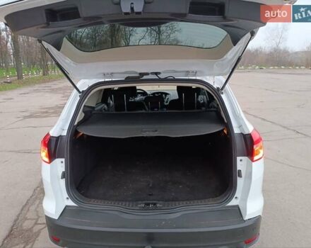 Білий Форд Фокус, об'ємом двигуна 2 л та пробігом 174 тис. км за 8700 $, фото 9 на Automoto.ua