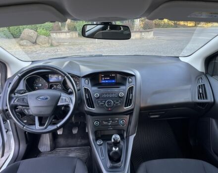 Белый Форд Фокус, объемом двигателя 1.5 л и пробегом 122 тыс. км за 9450 $, фото 6 на Automoto.ua