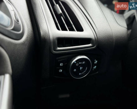 Білий Форд Фокус, об'ємом двигуна 1 л та пробігом 191 тис. км за 7999 $, фото 14 на Automoto.ua
