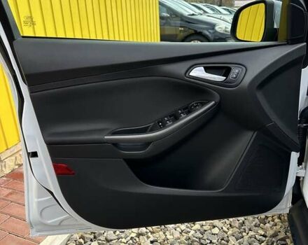 Белый Форд Фокус, объемом двигателя 1.5 л и пробегом 89 тыс. км за 11000 $, фото 26 на Automoto.ua