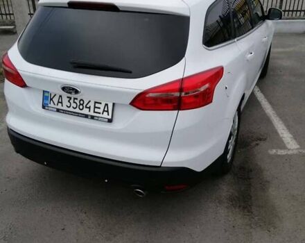 Белый Форд Фокус, объемом двигателя 2 л и пробегом 260 тыс. км за 14300 $, фото 2 на Automoto.ua