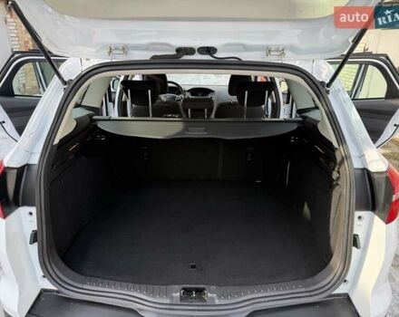 Білий Форд Фокус, об'ємом двигуна 1.6 л та пробігом 135 тис. км за 9700 $, фото 24 на Automoto.ua