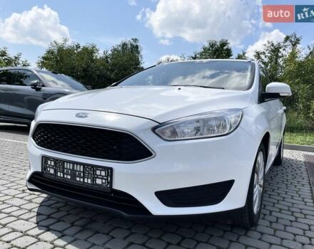 Білий Форд Фокус, об'ємом двигуна 1.6 л та пробігом 156 тис. км за 9700 $, фото 3 на Automoto.ua