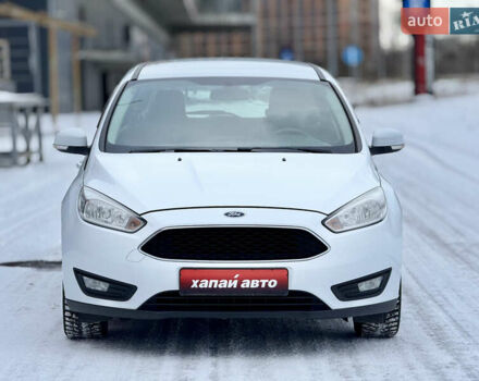 Білий Форд Фокус, об'ємом двигуна 1 л та пробігом 191 тис. км за 7999 $, фото 1 на Automoto.ua