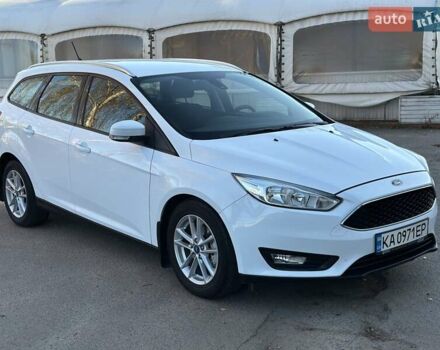 Белый Форд Фокус, объемом двигателя 1 л и пробегом 83 тыс. км за 7400 $, фото 3 на Automoto.ua
