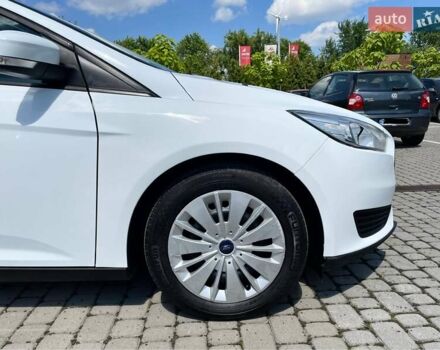 Білий Форд Фокус, об'ємом двигуна 1.6 л та пробігом 156 тис. км за 9700 $, фото 44 на Automoto.ua