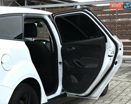 Белый Форд Фокус, объемом двигателя 1.5 л и пробегом 224 тыс. км за 10999 $, фото 80 на Automoto.ua