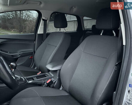 Белый Форд Фокус, объемом двигателя 1.5 л и пробегом 224 тыс. км за 10999 $, фото 62 на Automoto.ua