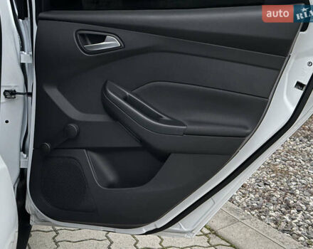 Белый Форд Фокус, объемом двигателя 1.5 л и пробегом 224 тыс. км за 10999 $, фото 81 на Automoto.ua