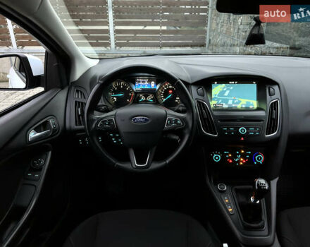 Белый Форд Фокус, объемом двигателя 1.5 л и пробегом 224 тыс. км за 10999 $, фото 95 на Automoto.ua