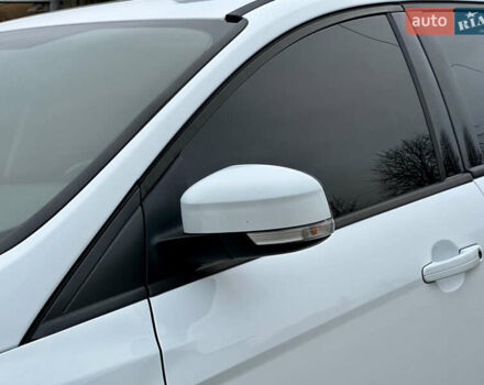 Белый Форд Фокус, объемом двигателя 1.5 л и пробегом 224 тыс. км за 10999 $, фото 16 на Automoto.ua