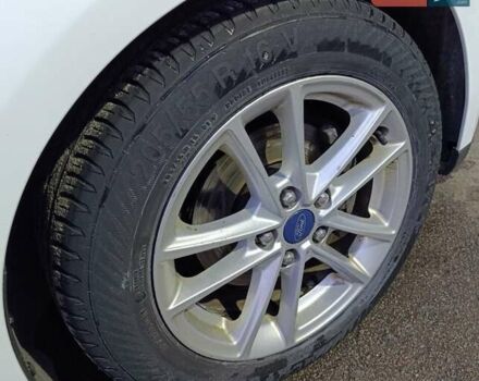 Белый Форд Фокус, объемом двигателя 1 л и пробегом 187 тыс. км за 8800 $, фото 11 на Automoto.ua
