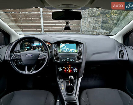 Белый Форд Фокус, объемом двигателя 1.5 л и пробегом 224 тыс. км за 10999 $, фото 63 на Automoto.ua