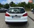 Білий Форд Фокус, об'ємом двигуна 1.6 л та пробігом 102 тис. км за 10700 $, фото 4 на Automoto.ua
