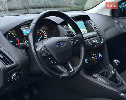 Белый Форд Фокус, объемом двигателя 1.5 л и пробегом 224 тыс. км за 10999 $, фото 60 на Automoto.ua