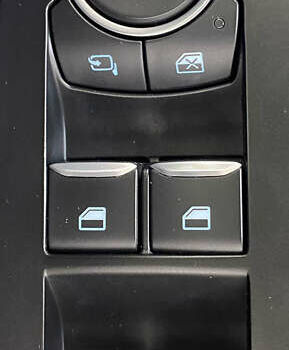 Білий Форд Фокус, об'ємом двигуна 2 л та пробігом 180 тис. км за 14950 $, фото 23 на Automoto.ua