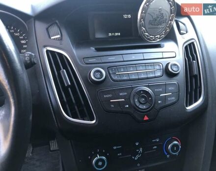 Белый Форд Фокус, объемом двигателя 1.5 л и пробегом 236 тыс. км за 9350 $, фото 8 на Automoto.ua