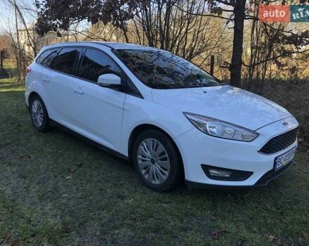 Белый Форд Фокус, объемом двигателя 1.5 л и пробегом 236 тыс. км за 9350 $, фото 4 на Automoto.ua