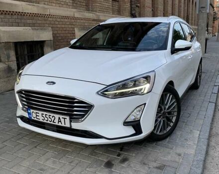 Белый Форд Фокус, объемом двигателя 1.5 л и пробегом 250 тыс. км за 15000 $, фото 1 на Automoto.ua