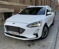 Белый Форд Фокус, объемом двигателя 1.5 л и пробегом 250 тыс. км за 15000 $, фото 1 на Automoto.ua