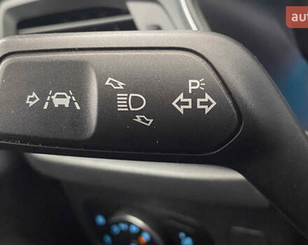 Білий Форд Фокус, об'ємом двигуна 2 л та пробігом 180 тис. км за 14950 $, фото 9 на Automoto.ua