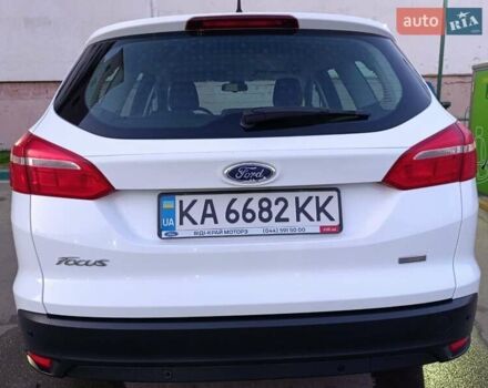 Белый Форд Фокус, объемом двигателя 1 л и пробегом 187 тыс. км за 8800 $, фото 4 на Automoto.ua