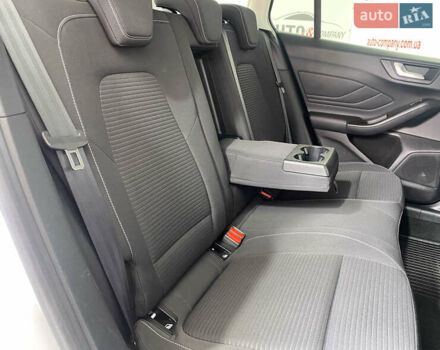 Білий Форд Фокус, об'ємом двигуна 2 л та пробігом 180 тис. км за 14950 $, фото 9 на Automoto.ua