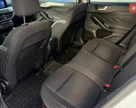 Белый Форд Фокус, объемом двигателя 1.5 л и пробегом 239 тыс. км за 12100 $, фото 7 на Automoto.ua