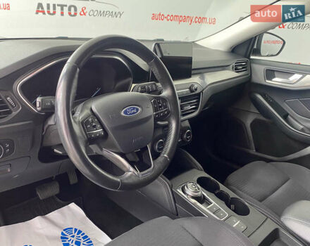 Білий Форд Фокус, об'ємом двигуна 2 л та пробігом 180 тис. км за 14950 $, фото 5 на Automoto.ua