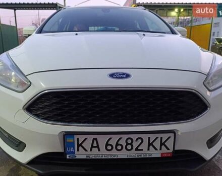 Белый Форд Фокус, объемом двигателя 1 л и пробегом 187 тыс. км за 8800 $, фото 5 на Automoto.ua