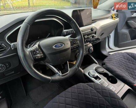 Білий Форд Фокус, об'ємом двигуна 1.5 л та пробігом 205 тис. км за 12400 $, фото 12 на Automoto.ua