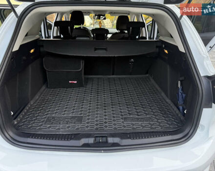 Білий Форд Фокус, об'ємом двигуна 1.5 л та пробігом 205 тис. км за 12400 $, фото 10 на Automoto.ua