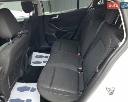 Белый Форд Фокус, объемом двигателя 1.5 л и пробегом 190 тыс. км за 14500 $, фото 18 на Automoto.ua