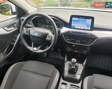 Белый Форд Фокус, объемом двигателя 1.5 л и пробегом 187 тыс. км за 13950 $, фото 66 на Automoto.ua