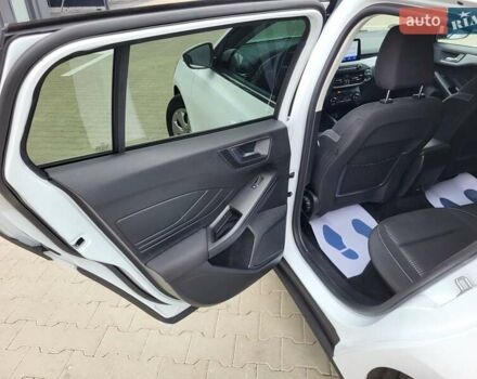 Белый Форд Фокус, объемом двигателя 1.5 л и пробегом 190 тыс. км за 14500 $, фото 19 на Automoto.ua