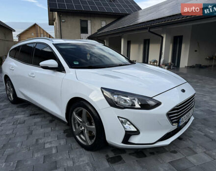 Білий Форд Фокус, об'ємом двигуна 1.5 л та пробігом 205 тис. км за 12400 $, фото 5 на Automoto.ua