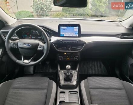 Белый Форд Фокус, объемом двигателя 1.5 л и пробегом 187 тыс. км за 13950 $, фото 64 на Automoto.ua