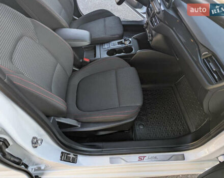 Белый Форд Фокус, объемом двигателя 1.5 л и пробегом 160 тыс. км за 15500 $, фото 49 на Automoto.ua