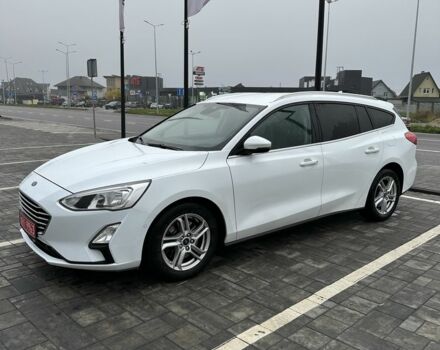 Белый Форд Фокус, объемом двигателя 1.5 л и пробегом 231 тыс. км за 12900 $, фото 1 на Automoto.ua