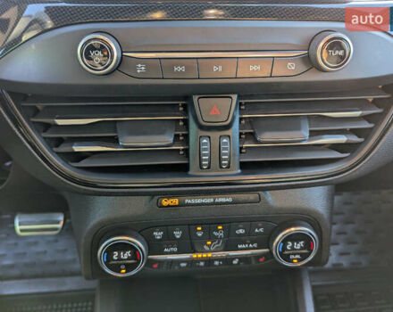 Белый Форд Фокус, объемом двигателя 1.5 л и пробегом 160 тыс. км за 15500 $, фото 17 на Automoto.ua